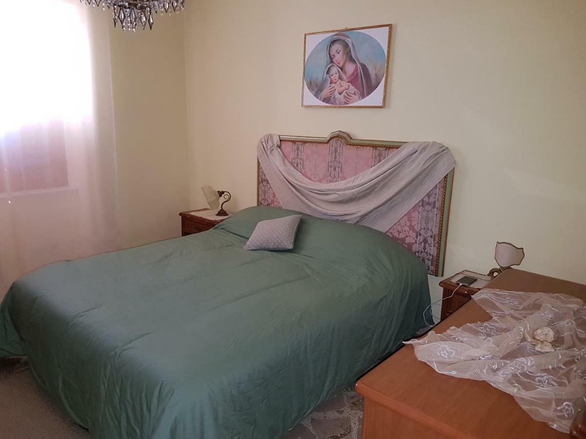 La Nicchia Di Gangi Apartman Kültér fotó
