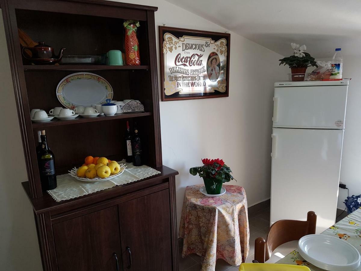 La Nicchia Di Gangi Apartman Kültér fotó
